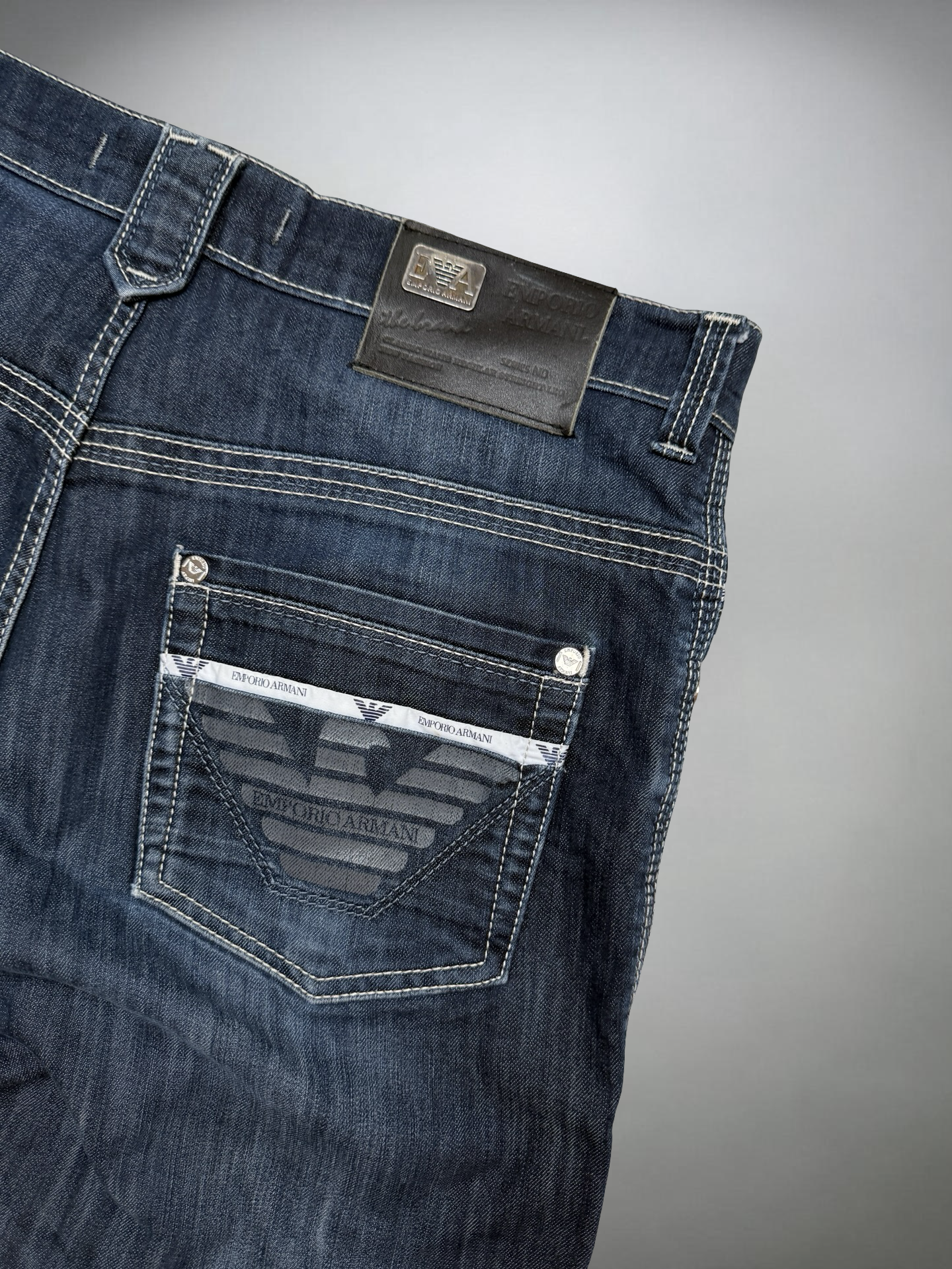 Armani Jeans (M)
