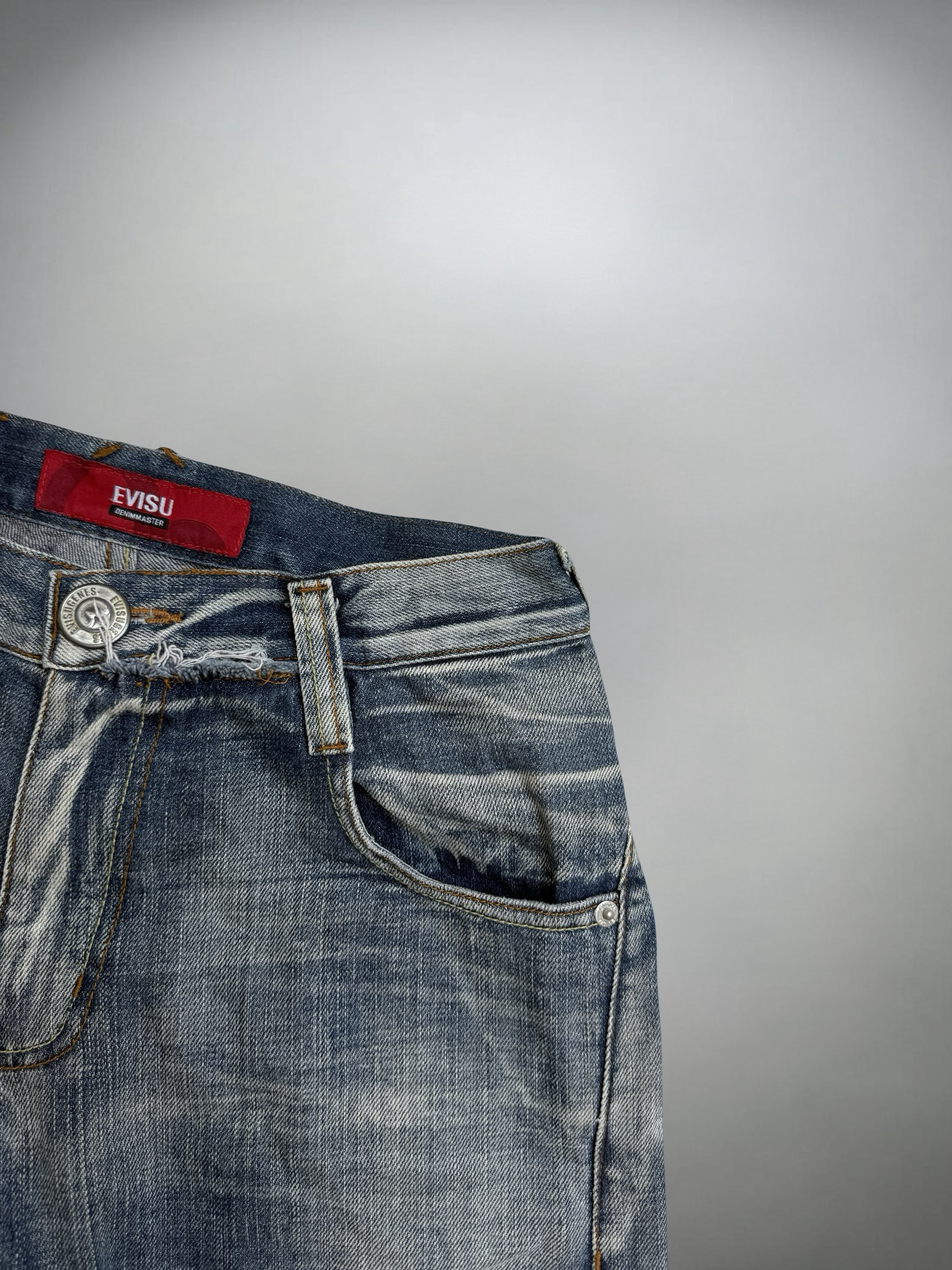 Evisu Jeans (S)