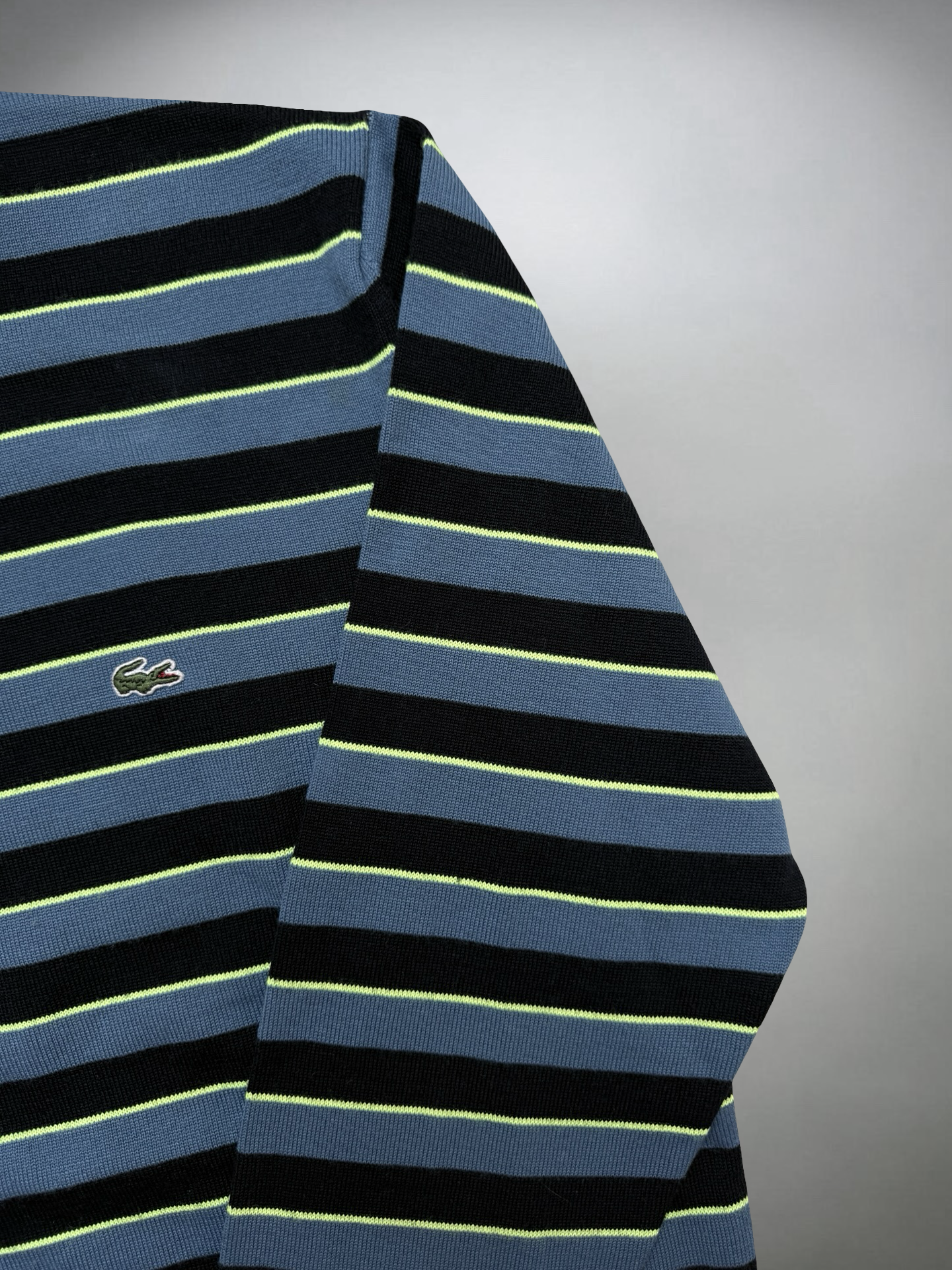 Lacoste Sweater (M-L)