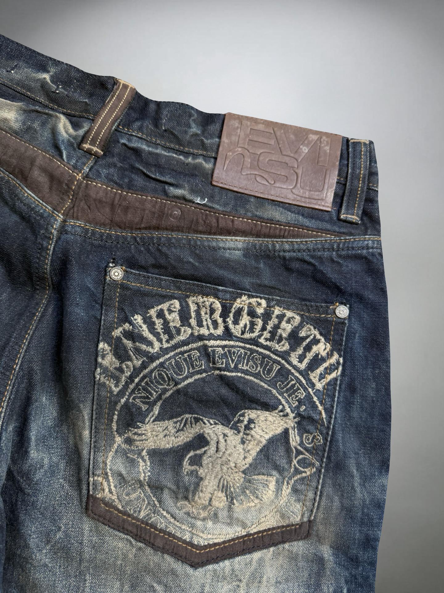 Evisu Jeans (M)