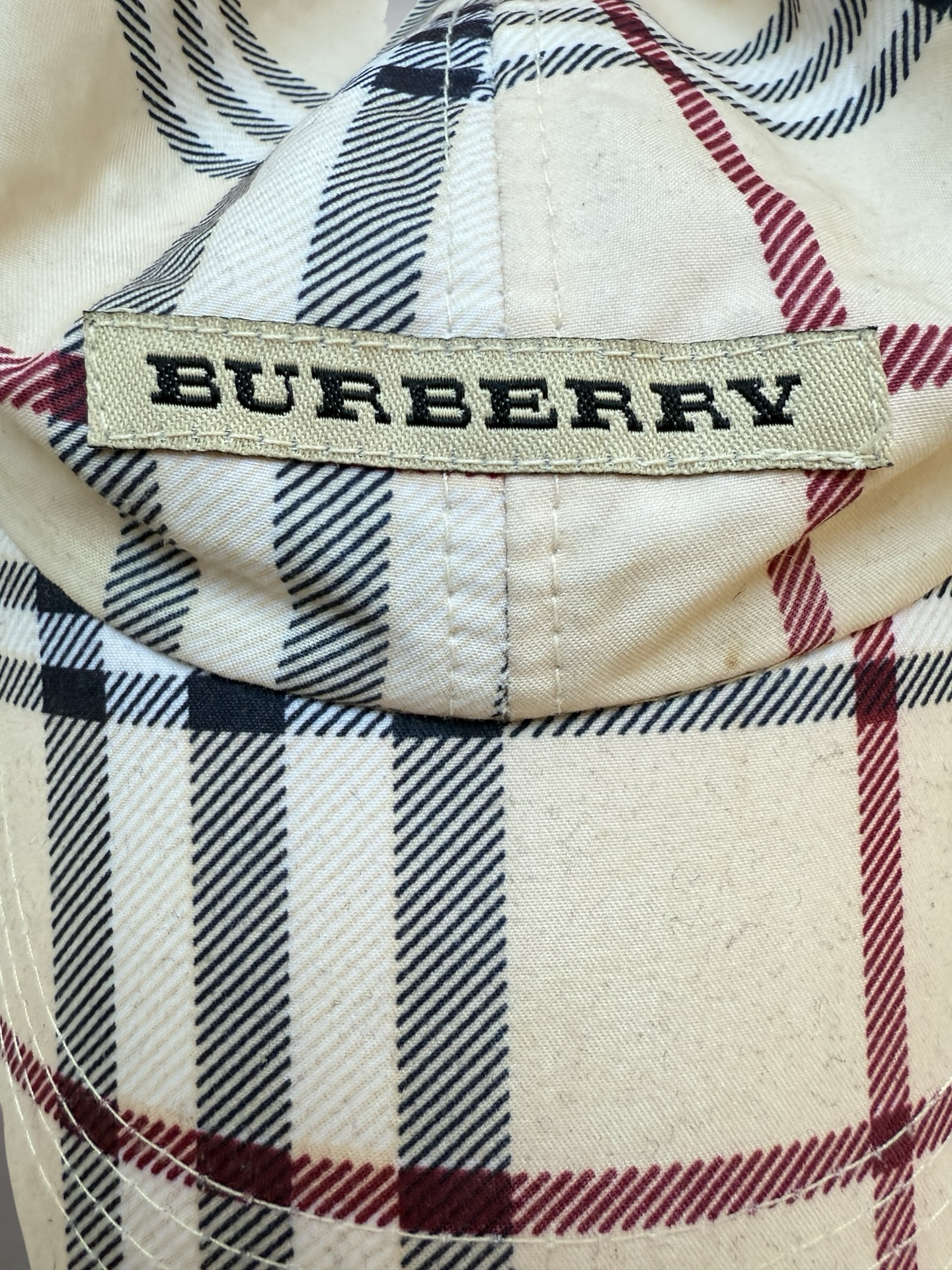 Burberry Cap (One Size)