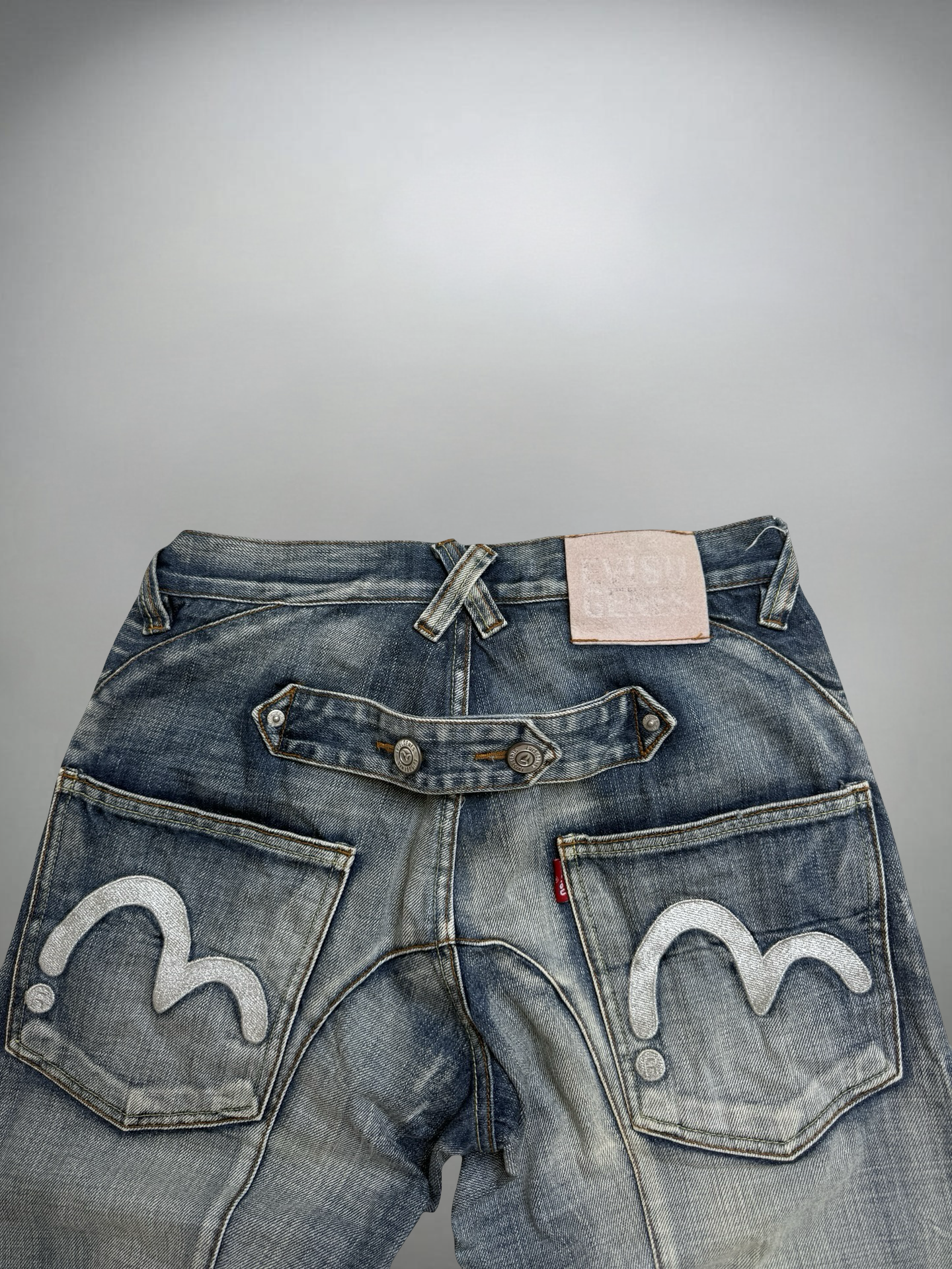 Evisu Jeans (S)