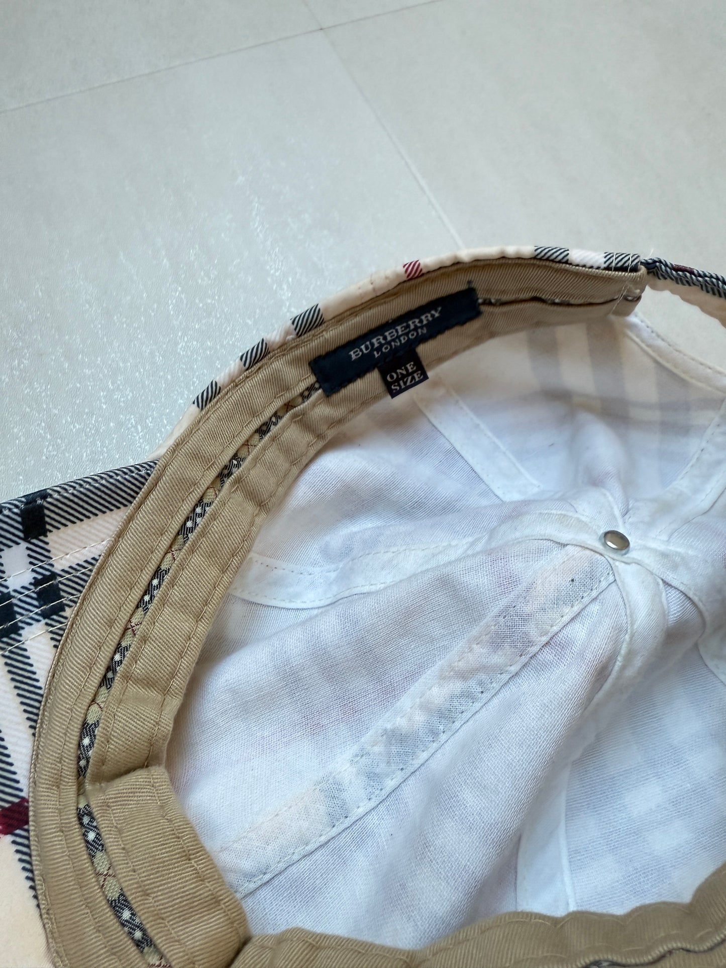 Burberry Cap (One Size)