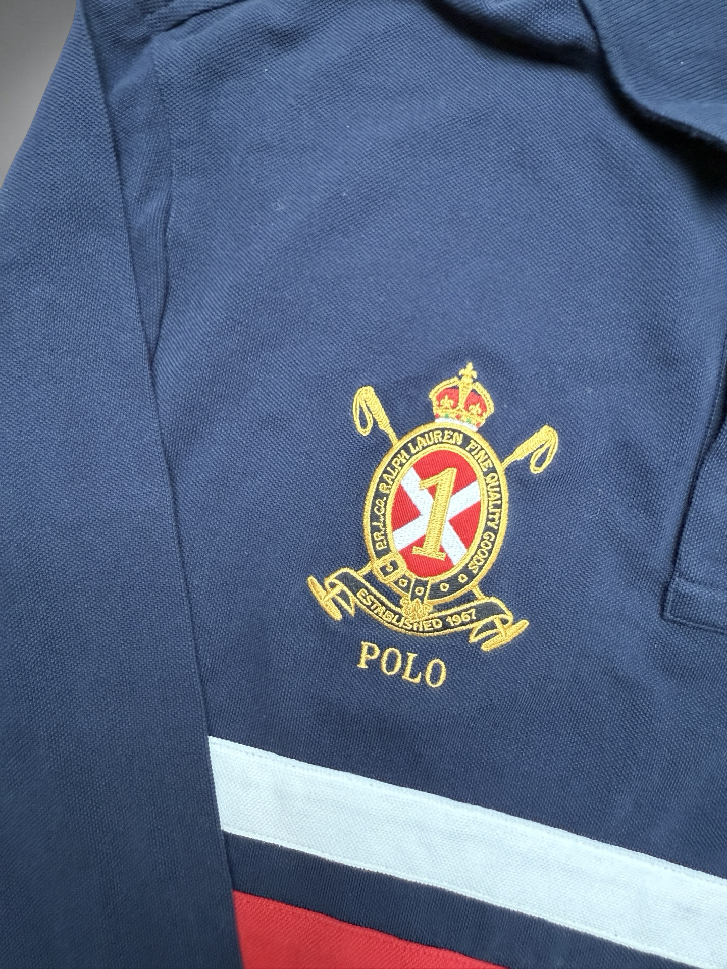 Ralph Lauren Polo (L)