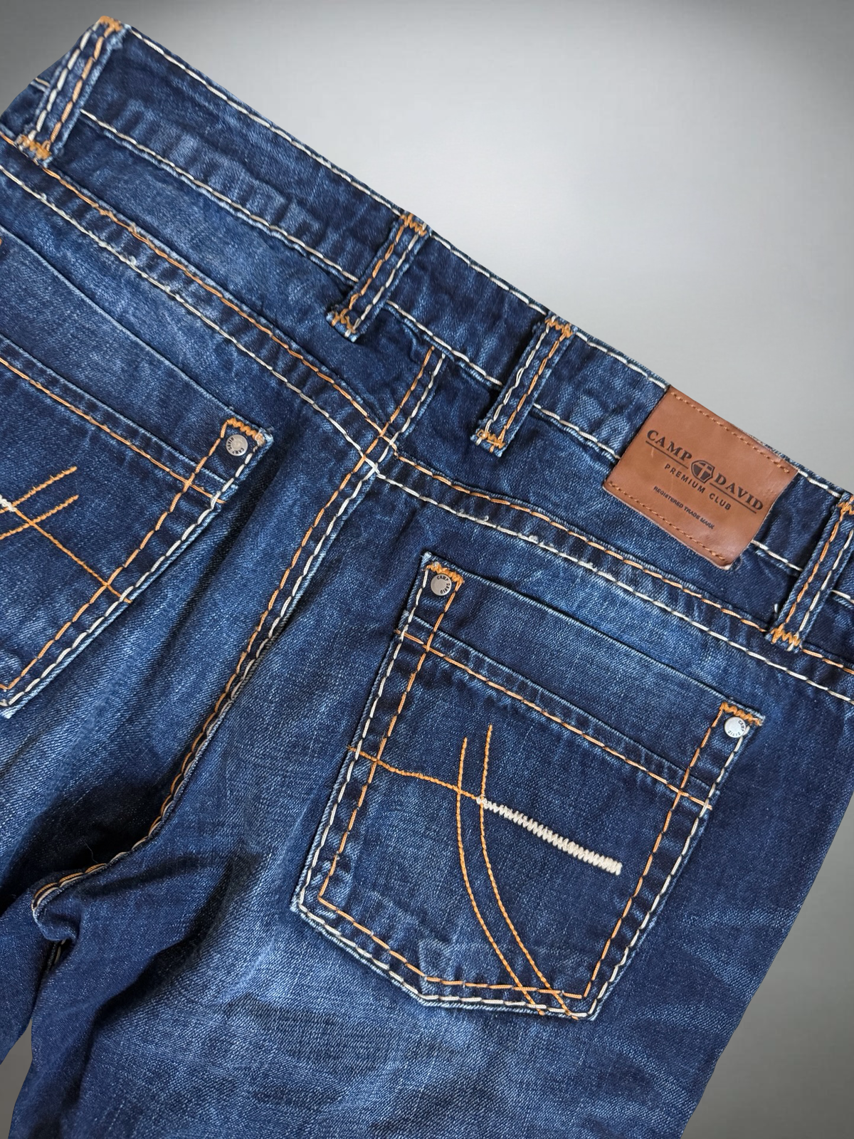 Vintage washed Bootcut Jeans (M-L)
